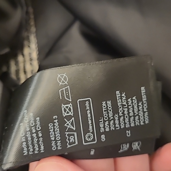 NWOT H&M Tweed Feel Black and White Pencil Skirt with Gold Zipper - Picture 13 of 15